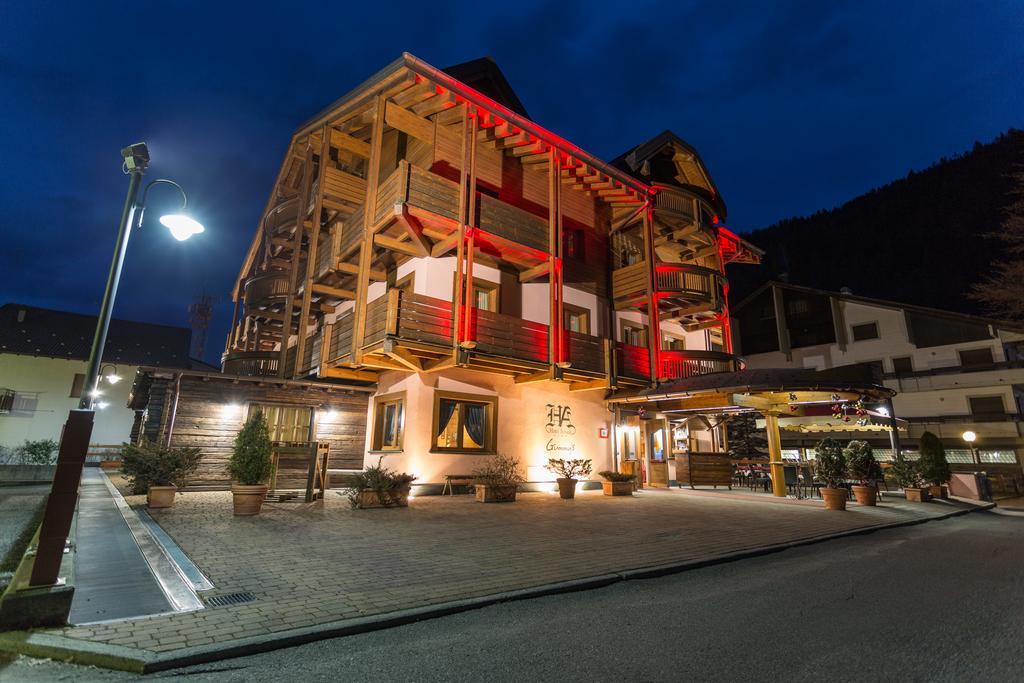 Hotel Arisch Aprica Kültér fotó