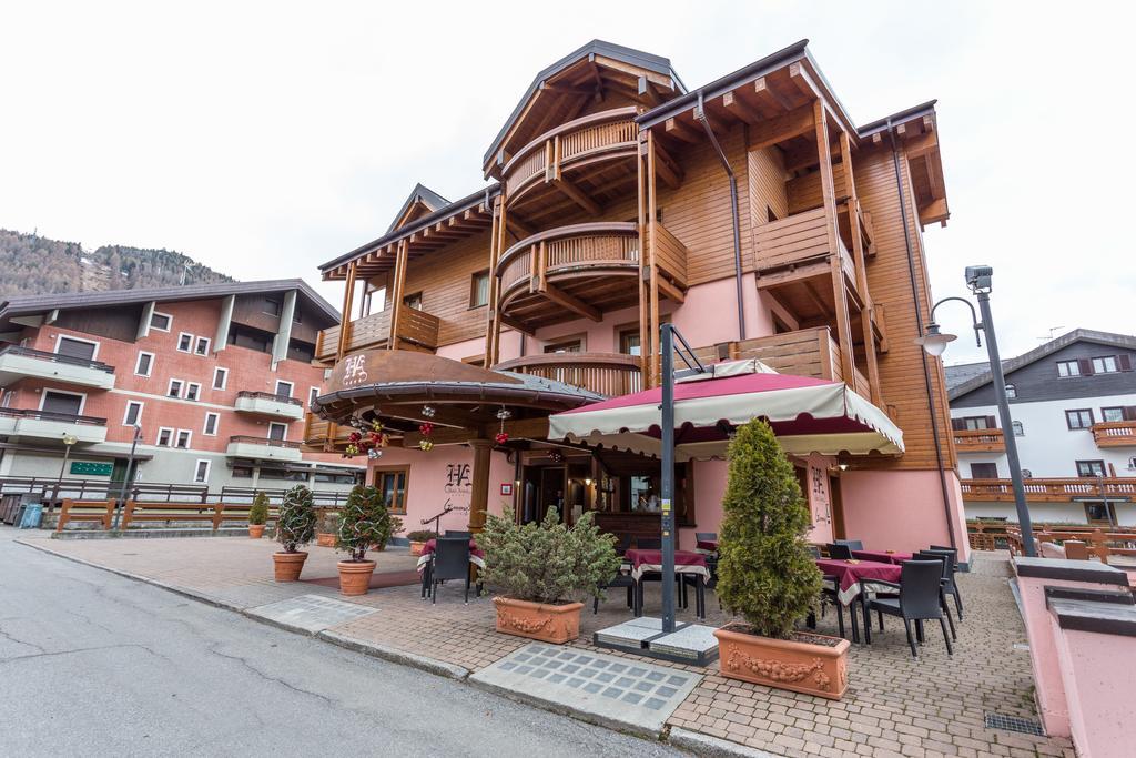 Hotel Arisch Aprica Kültér fotó