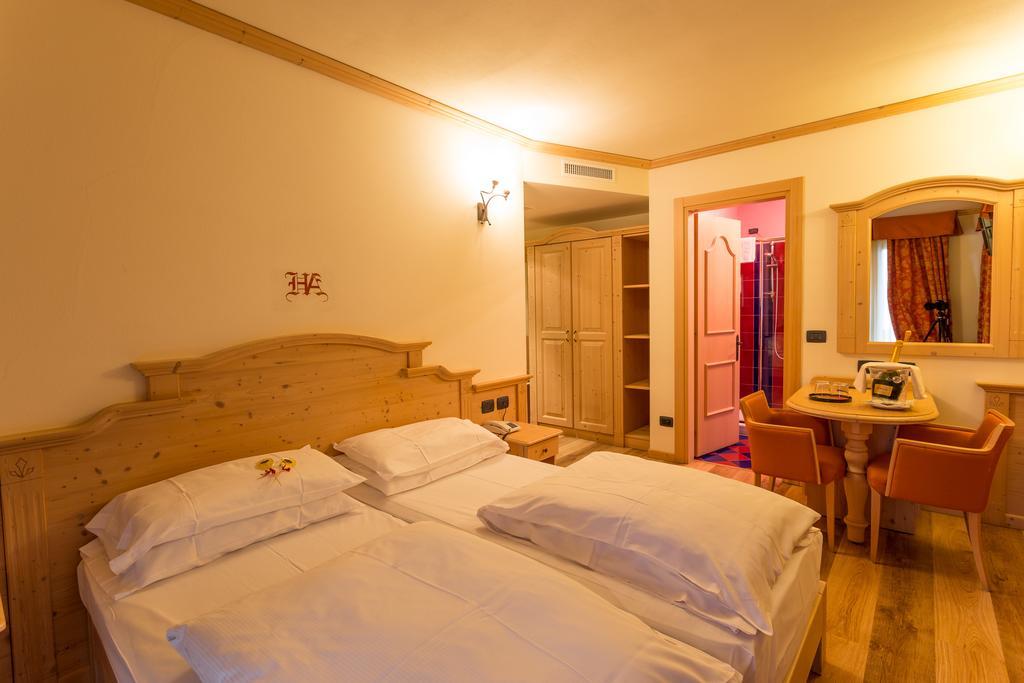 Hotel Arisch Aprica Szoba fotó